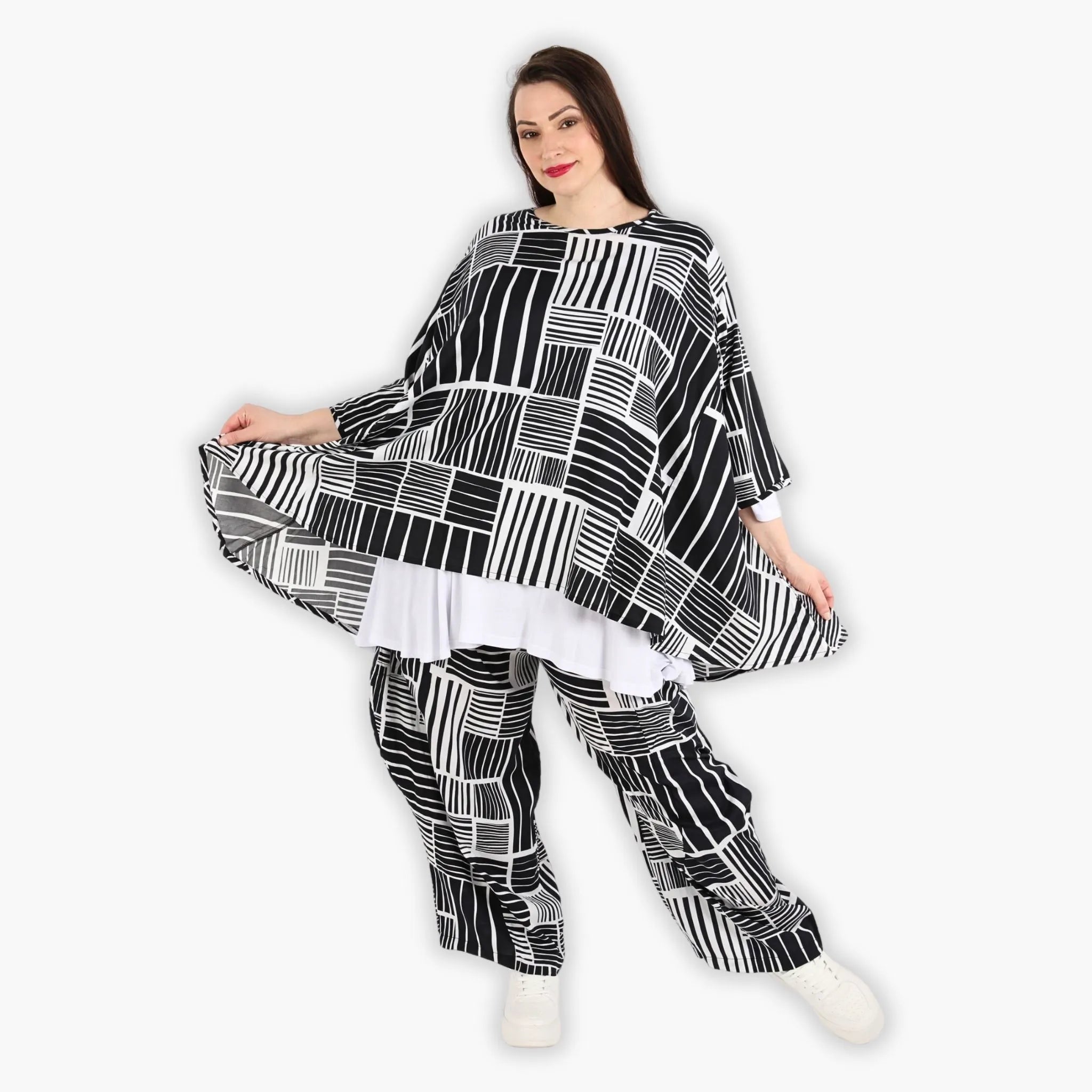 AKH 593 Big Shirt, Black and White