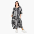 AKH 1926 dress, black and white