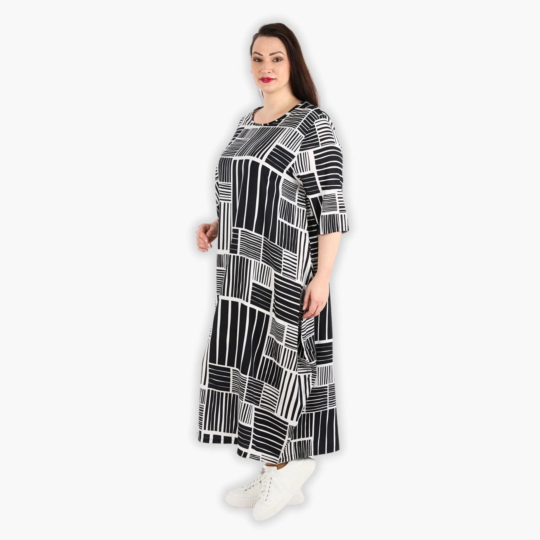 AKH 1926 dress, black and white