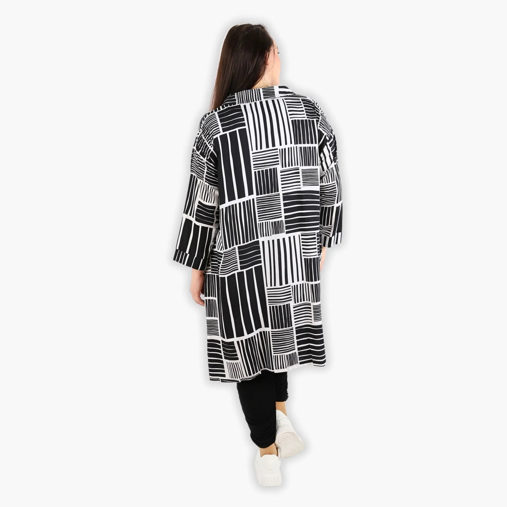 AKH 6906 Blouse, Black and White