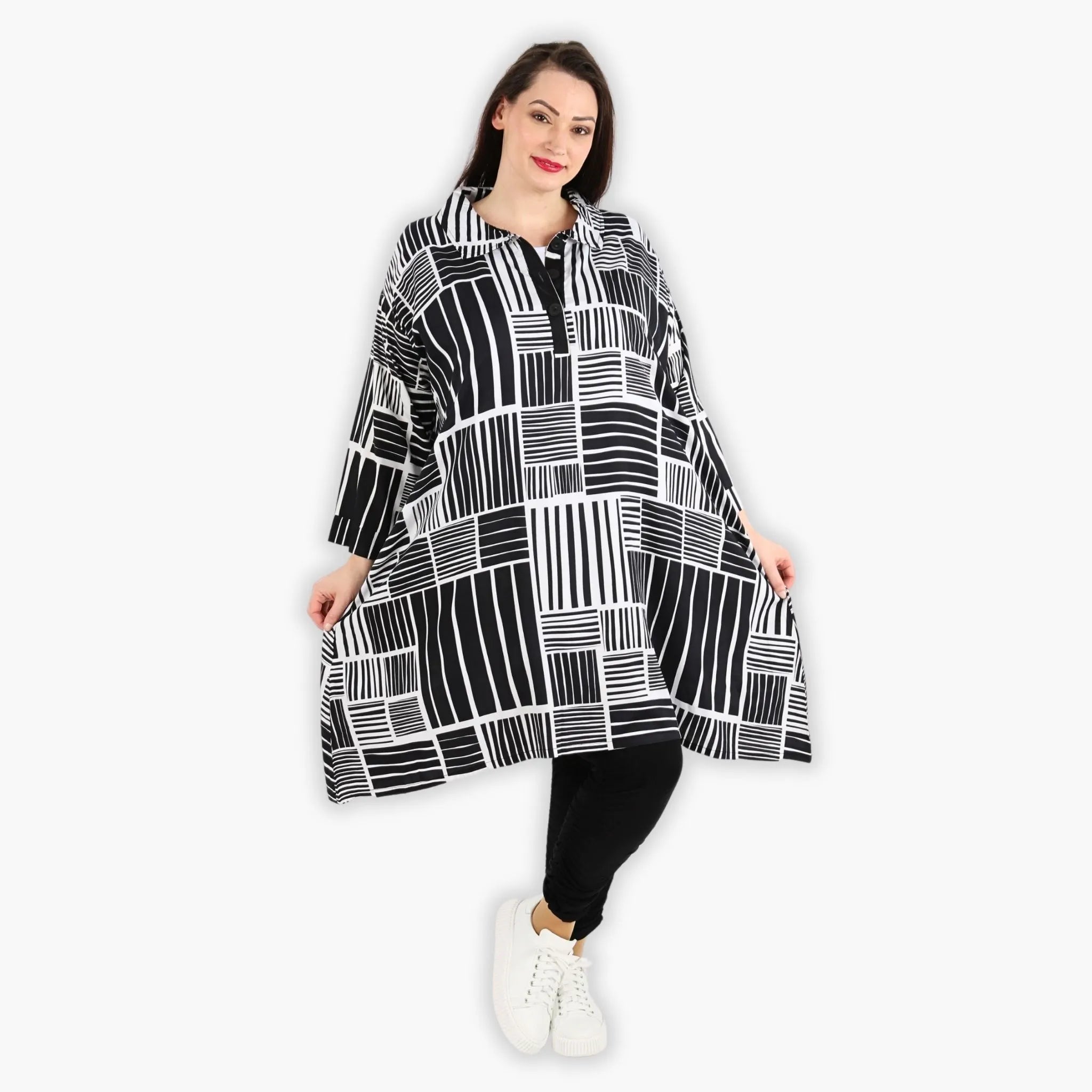 AKH 6906 Blouse, Black and White