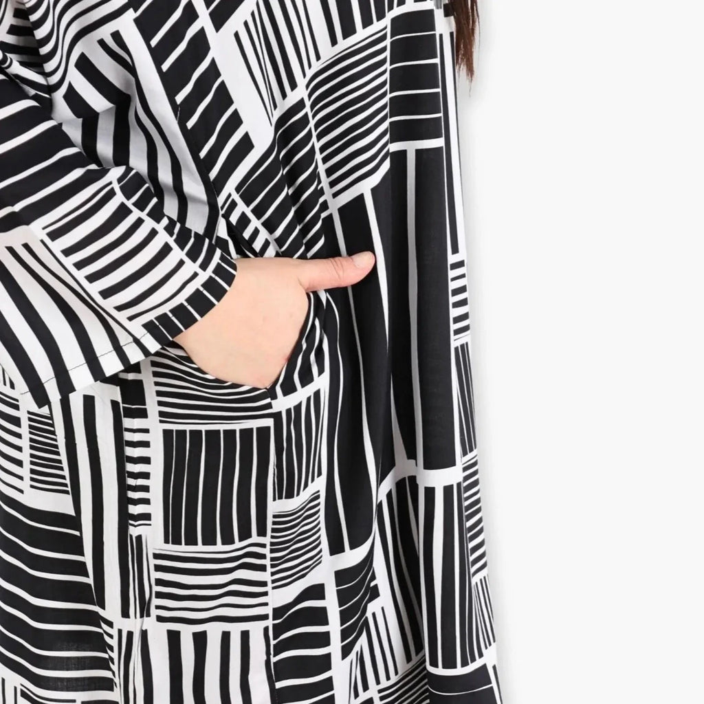 AKH 6909 Big Shirt, Black and White