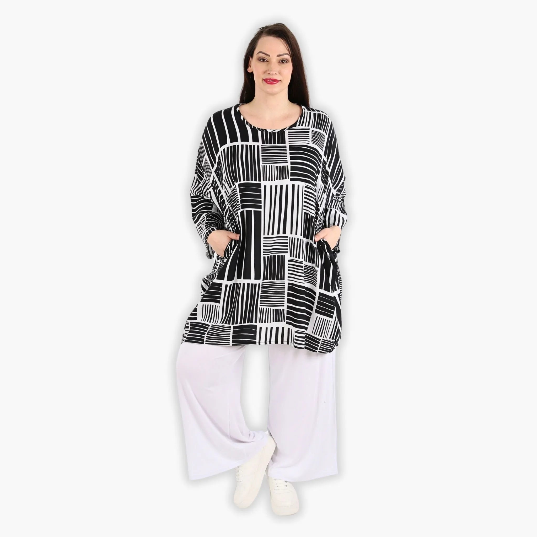 AKH 6909 Big Shirt, Black and White