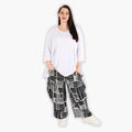 AKH 8069 Trousers, Black and White