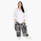AKH 8069 Trousers, Black and White