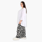 AKH 8069 Trousers, Black and White