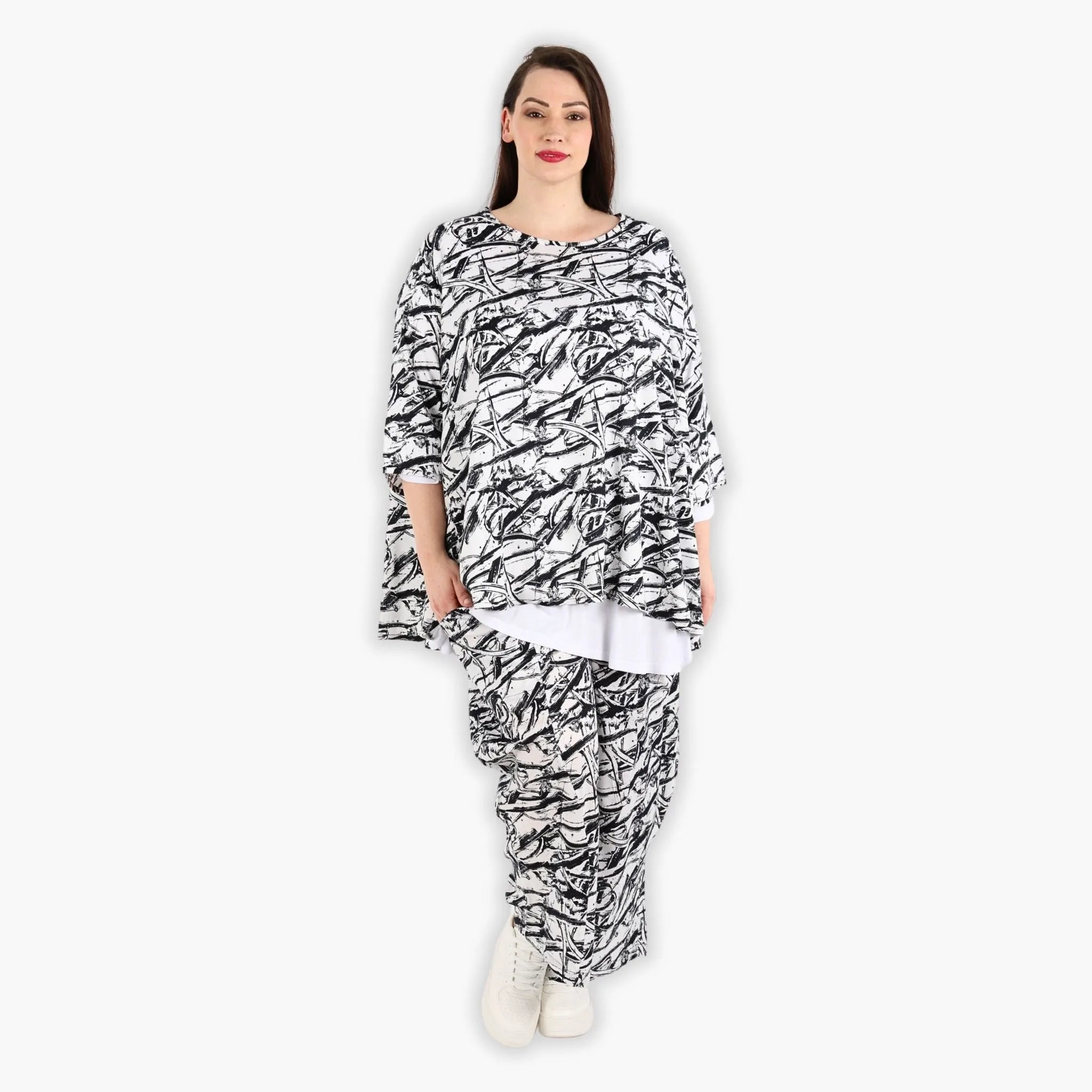 AKH 593 Big Shirt, Black and White