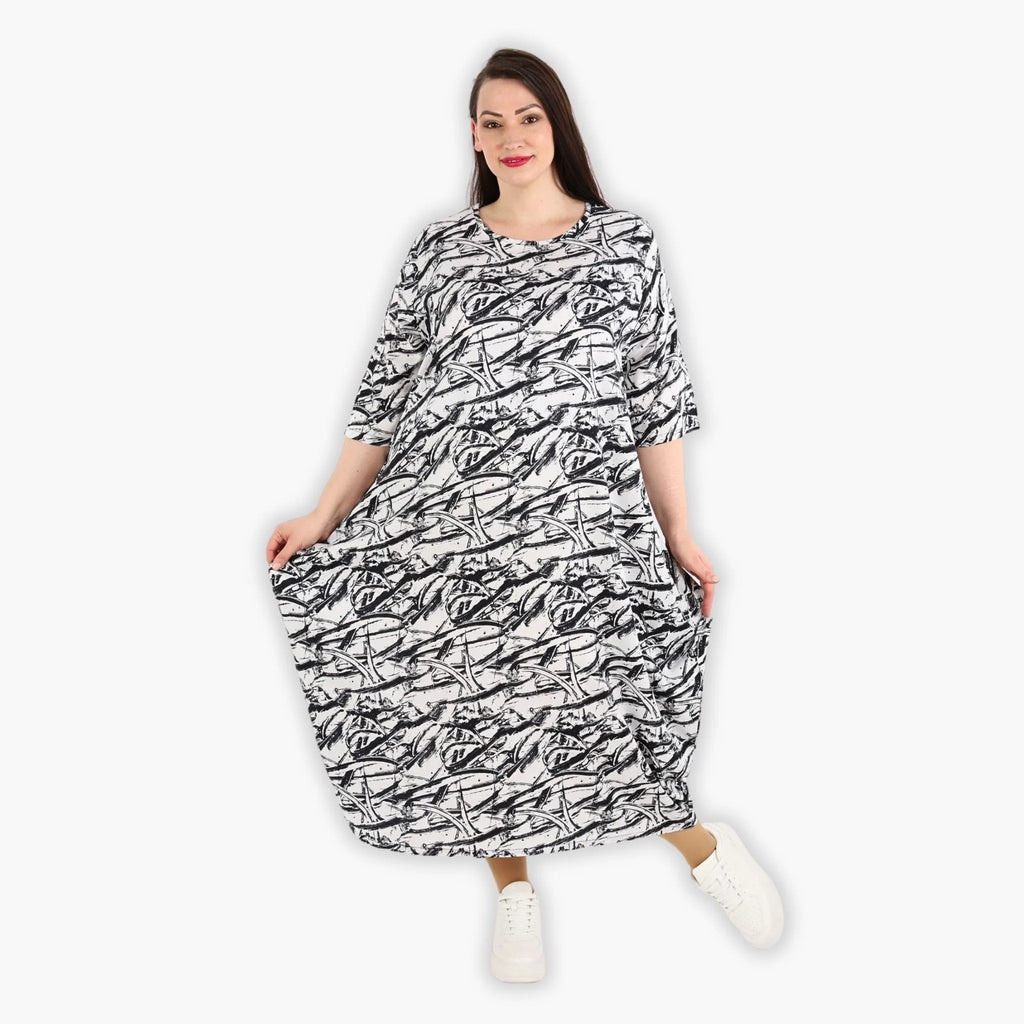 AKH 1926 dress, black and white