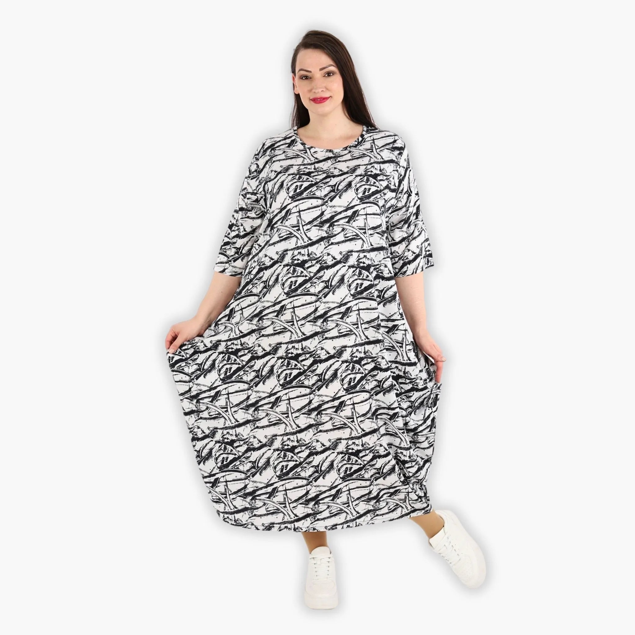 AKH 1926 dress, black and white