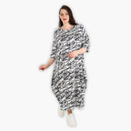 AKH 1926 dress, black and white