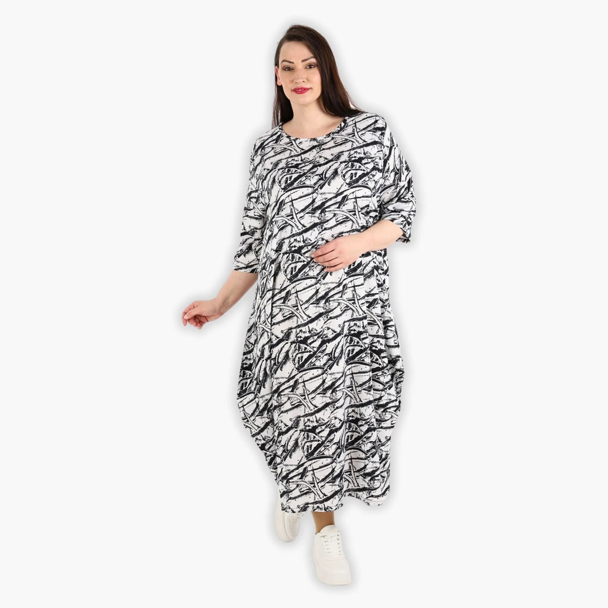 AKH 1926 dress, black and white