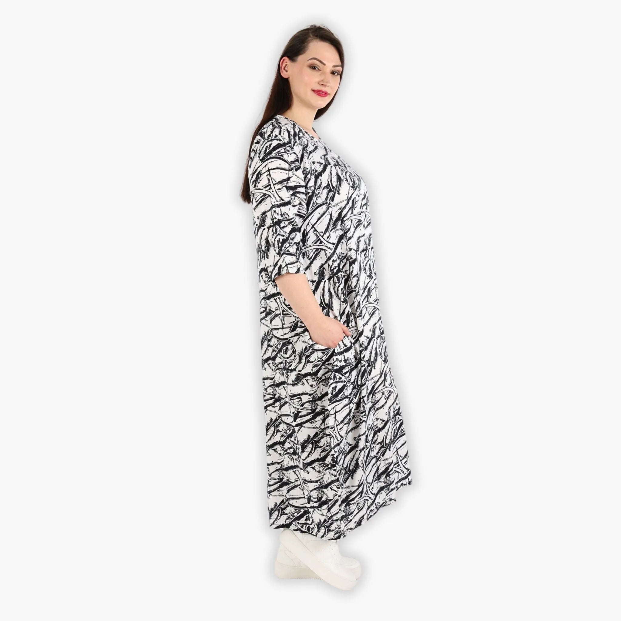 AKH 1926 dress, black and white