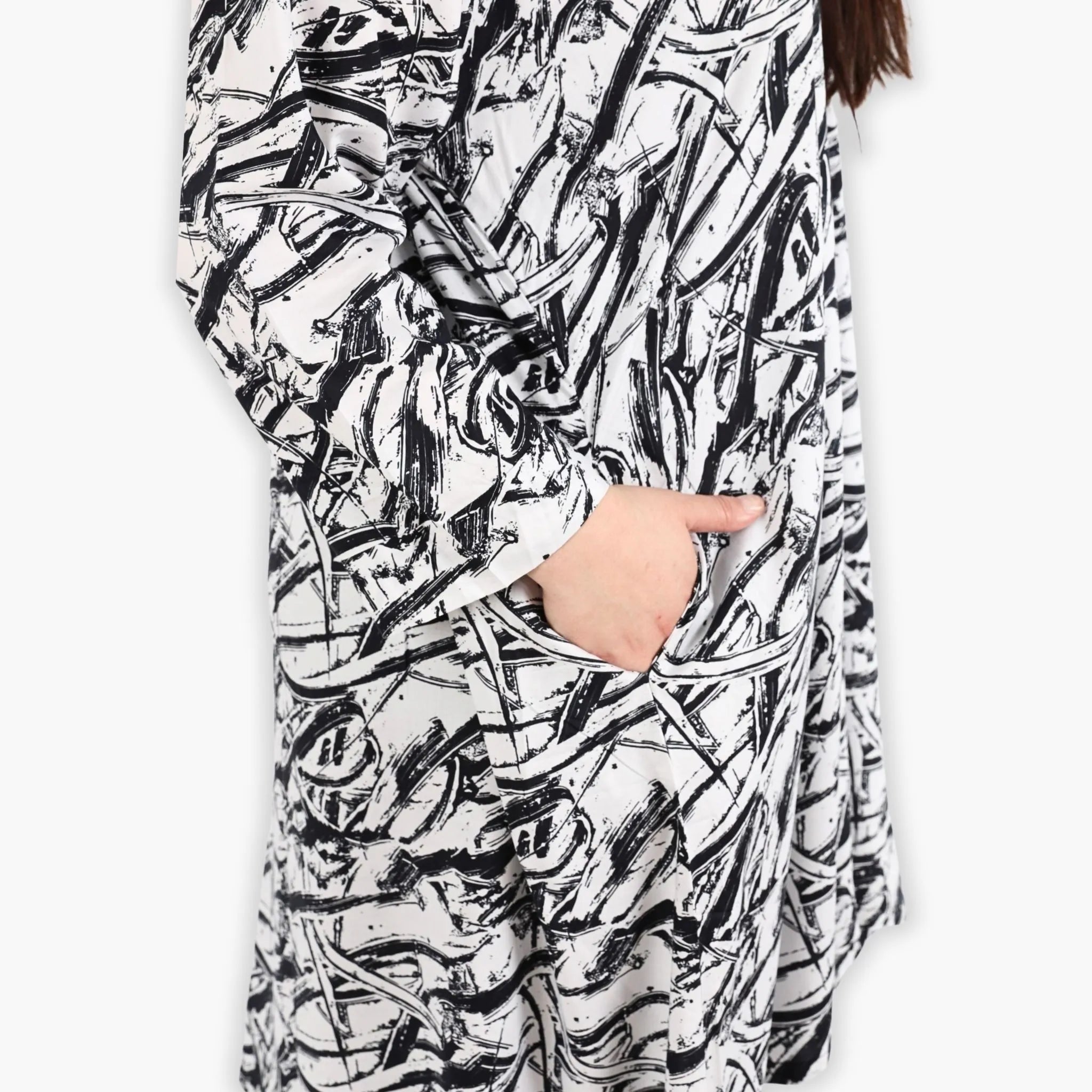 AKH 6906 Blouse, Black and White