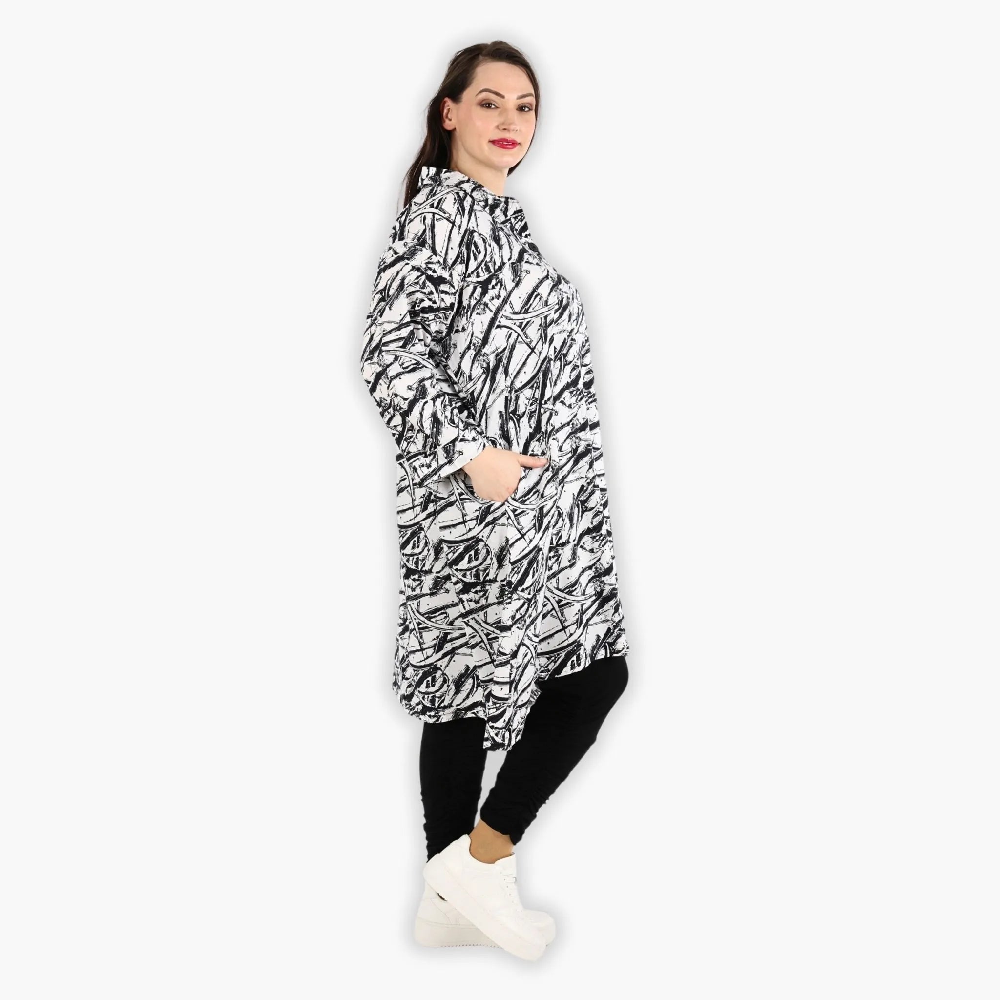 AKH 6906 Blouse, Black and White