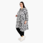 AKH 6906 Blouse, Black and White