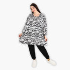 AKH 6909 Big Shirt, Black and White