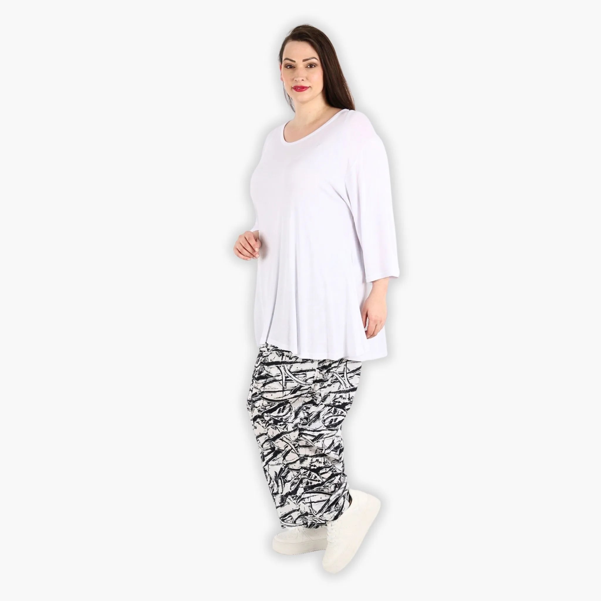 AKH 8069 Trousers, Black and White