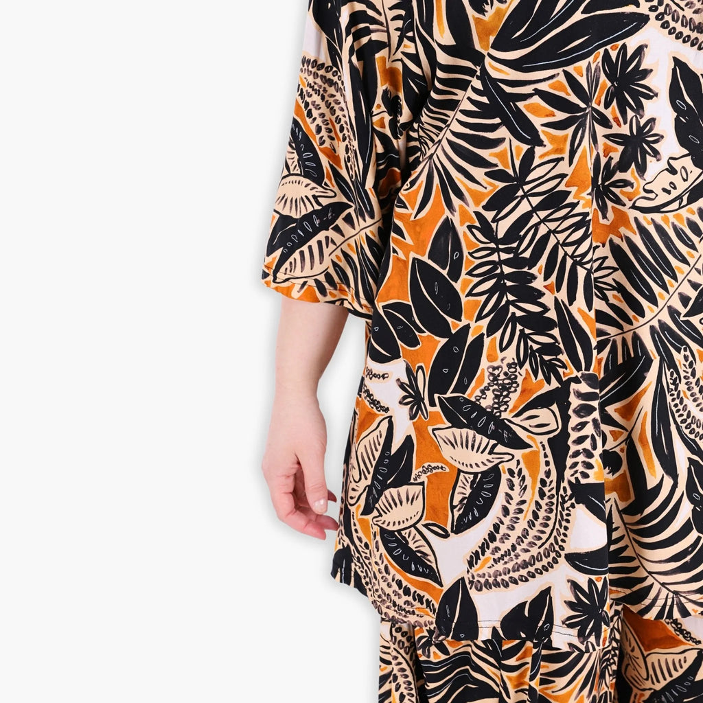 AKH 593 Big Shirt, Black-Cognac-Beige
