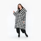 AKH 1776 Coat, Black and White