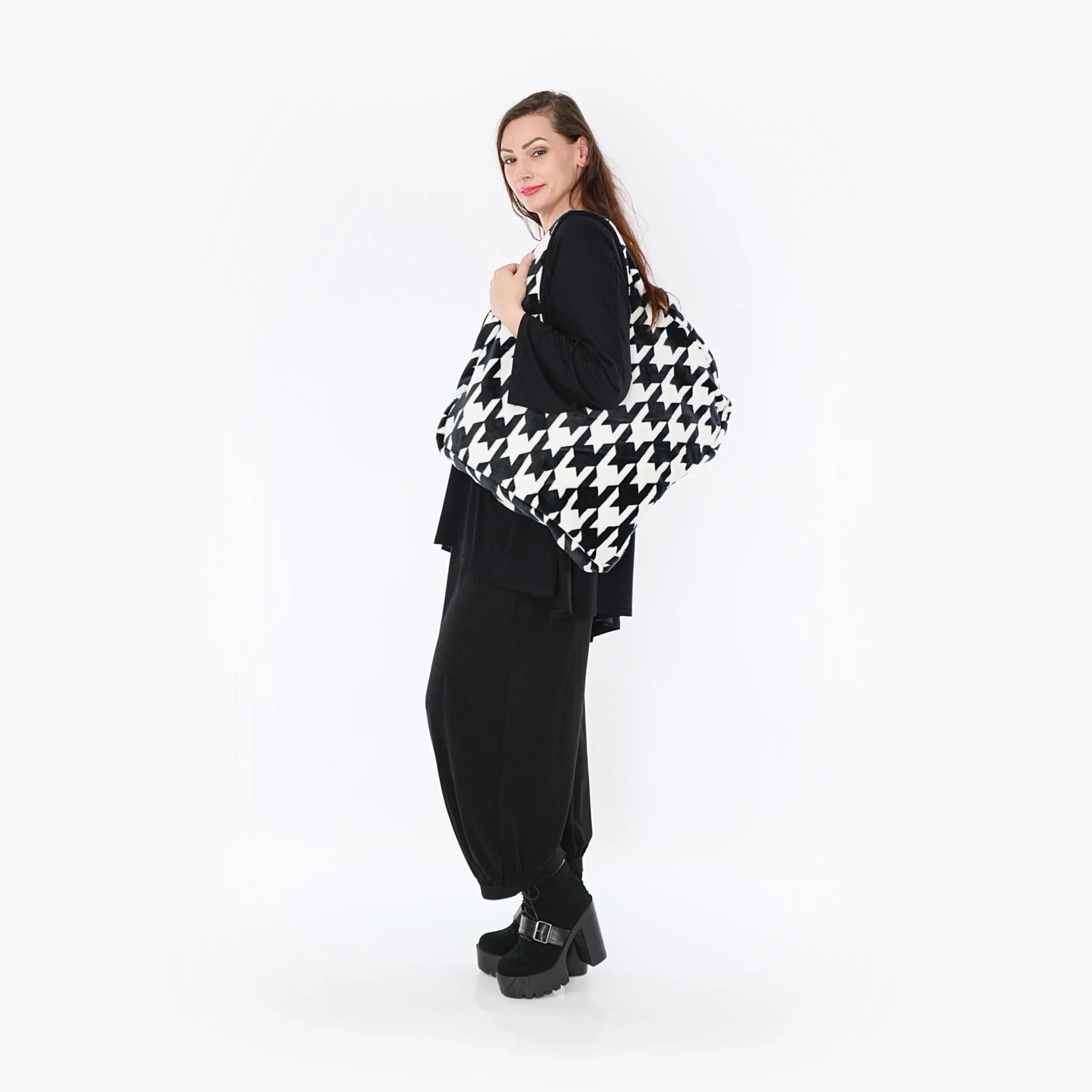 AKH 8010 bag, black and white