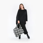 AKH 8010 bag, black and white