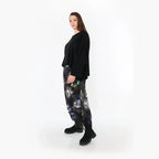 AKH Fashion · Hose · FlowerPower · 7070 · Schwarz/Blau/Multi