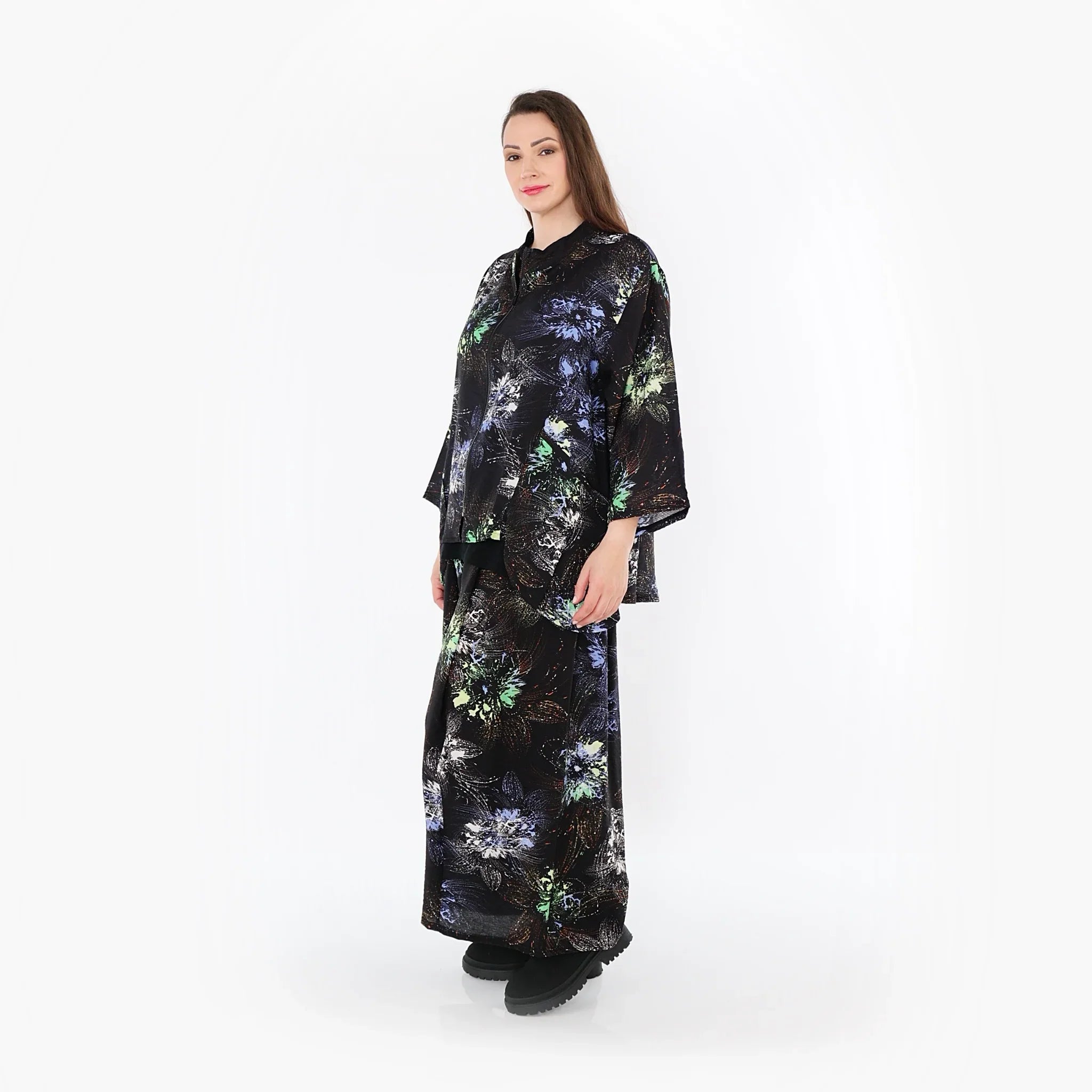 AKH Fashion · Jacke · FlowerPower · 6939 · Schwarz/Blau/Multi