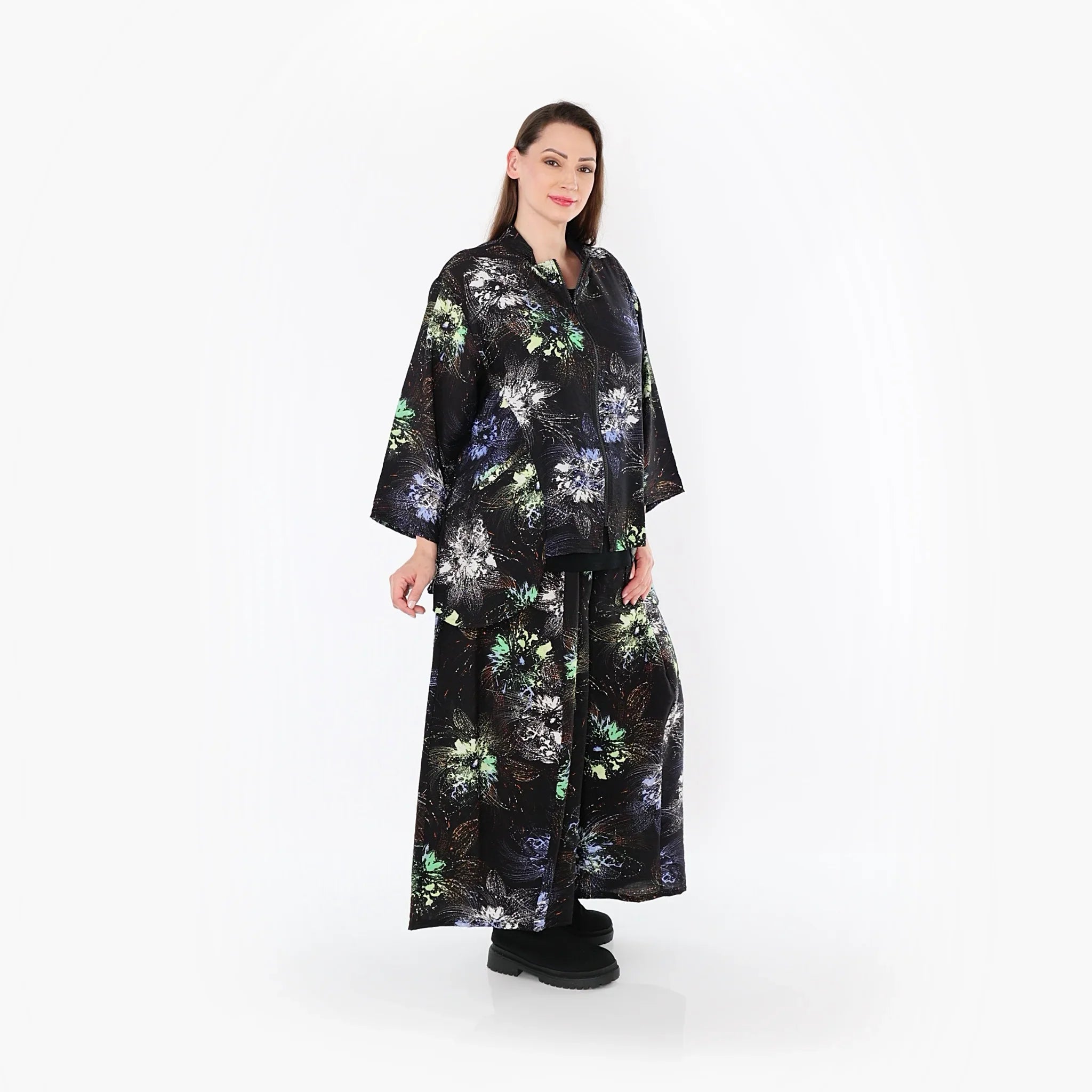 AKH Fashion · Jacke · FlowerPower · 6939 · Schwarz/Blau/Multi