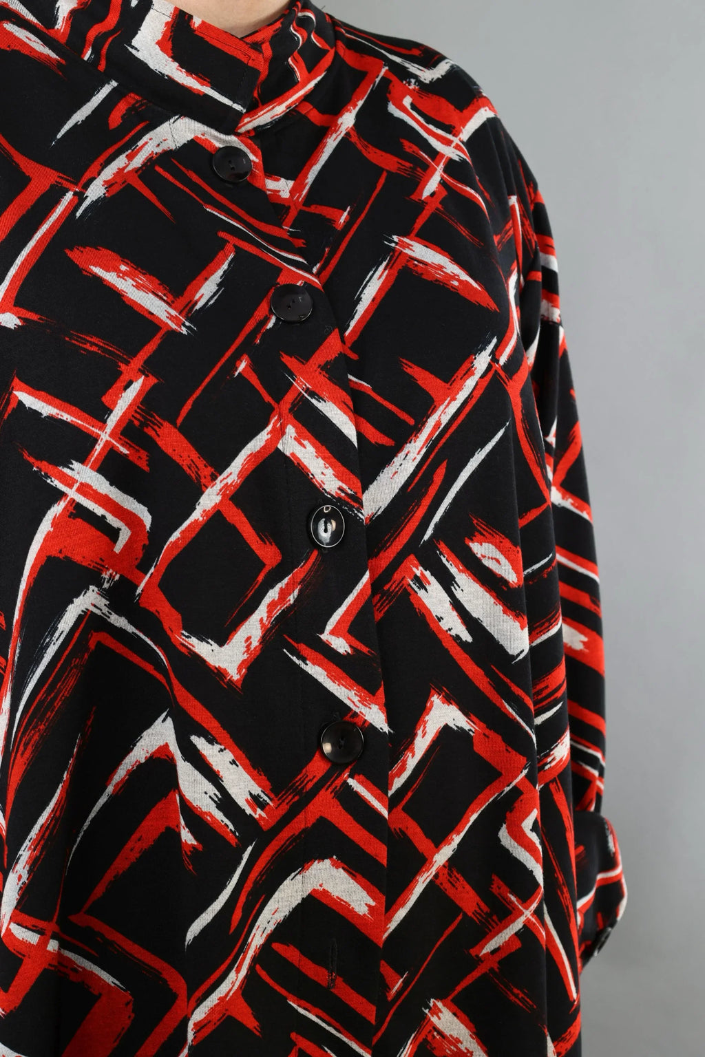 AKH Fashion · Jacke · Jacquelle · 7119 · Schwarz/Rot/Weiß