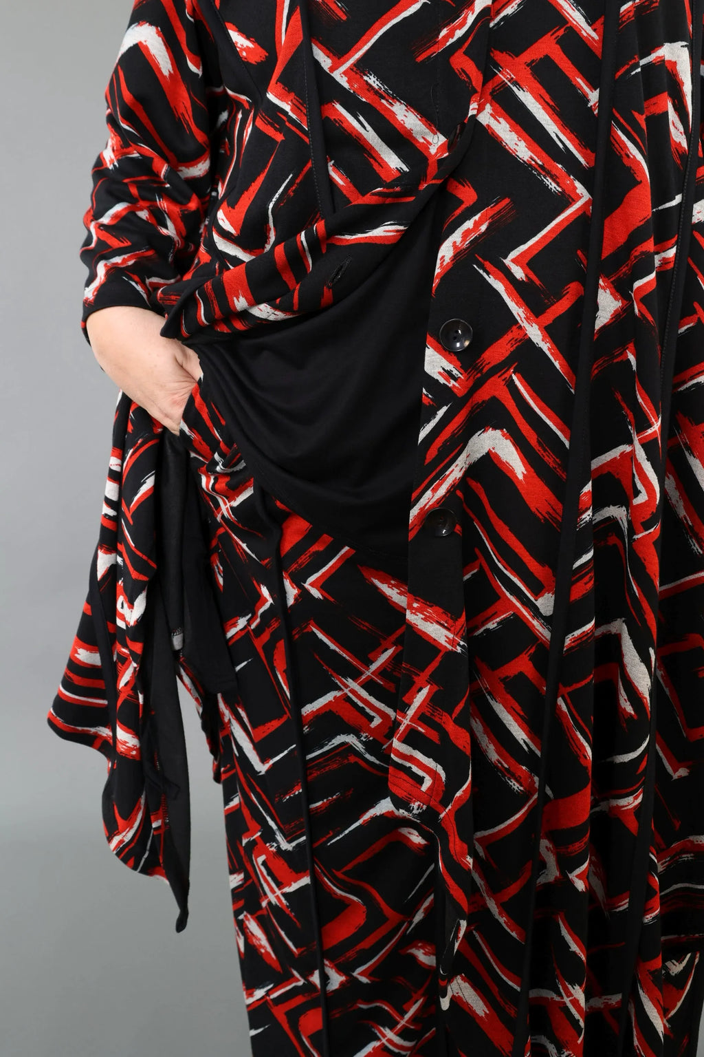 AKH Fashion · Bluse · Jacquelle · 7129 · Schwarz/Rot/Weiß