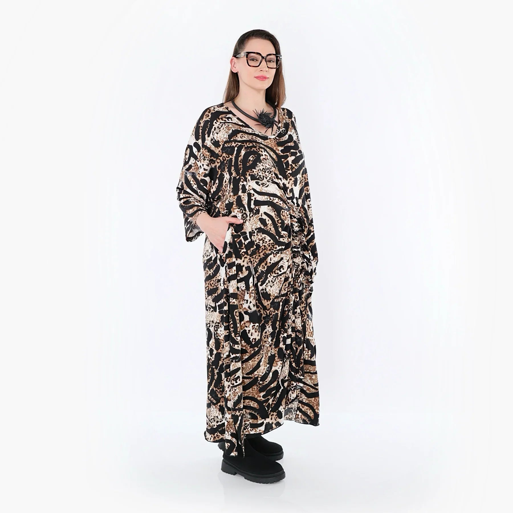 AKH Fashion 7134 Robe, Noir-Cognac-Blanc