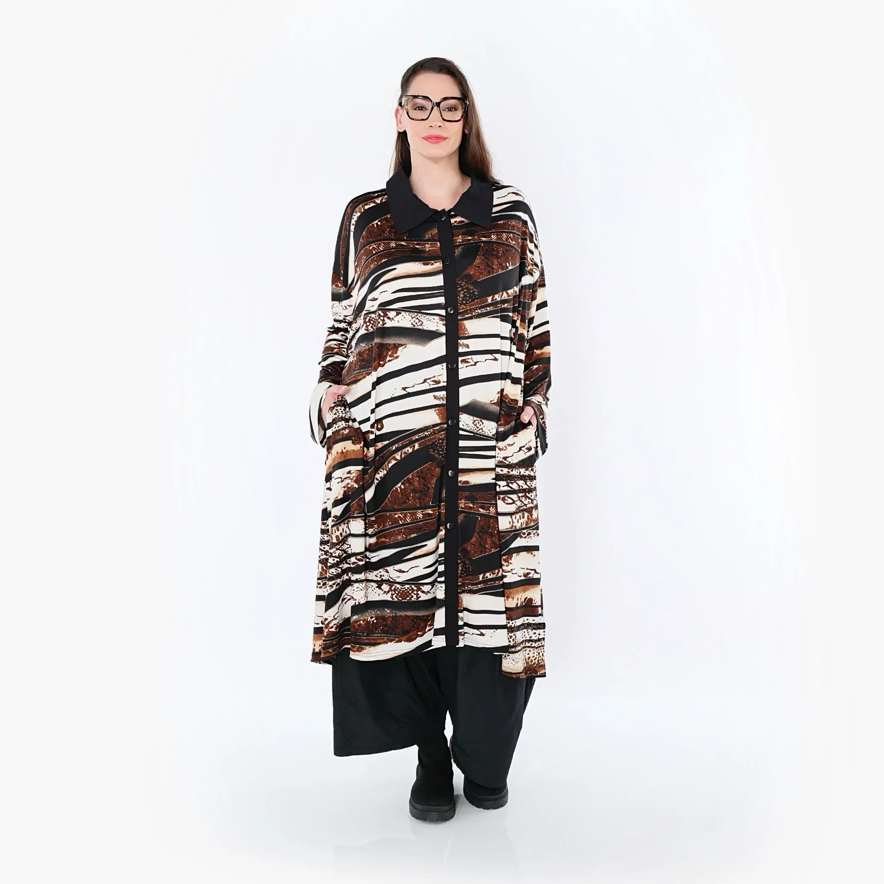 Chemisier AKH Fashion 7131, Noir-Marron-Blanc