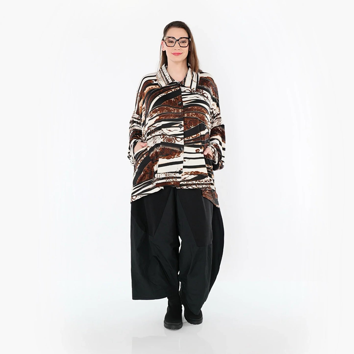 AKH Fashion 7132 Blouse, Black-Brown-White