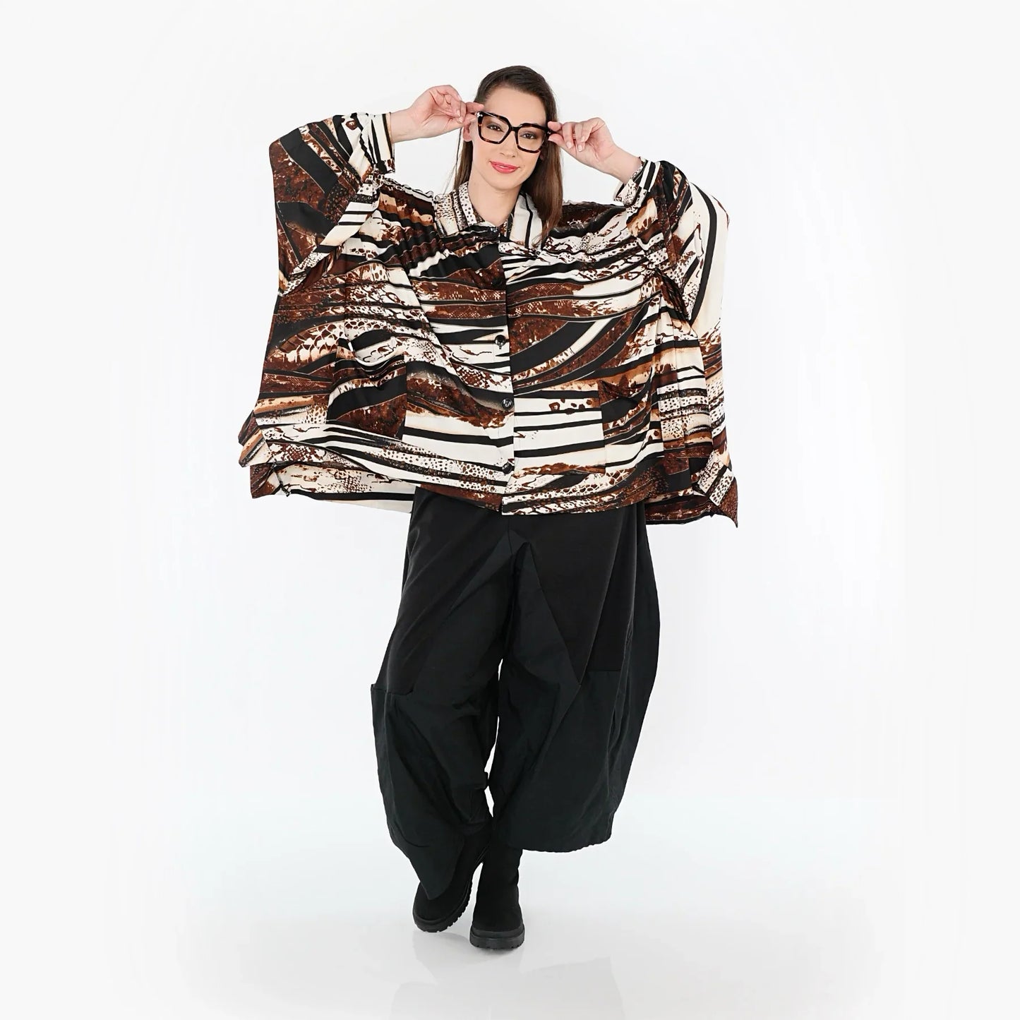 AKH Fashion 7132 Blouse, Black-Brown-White