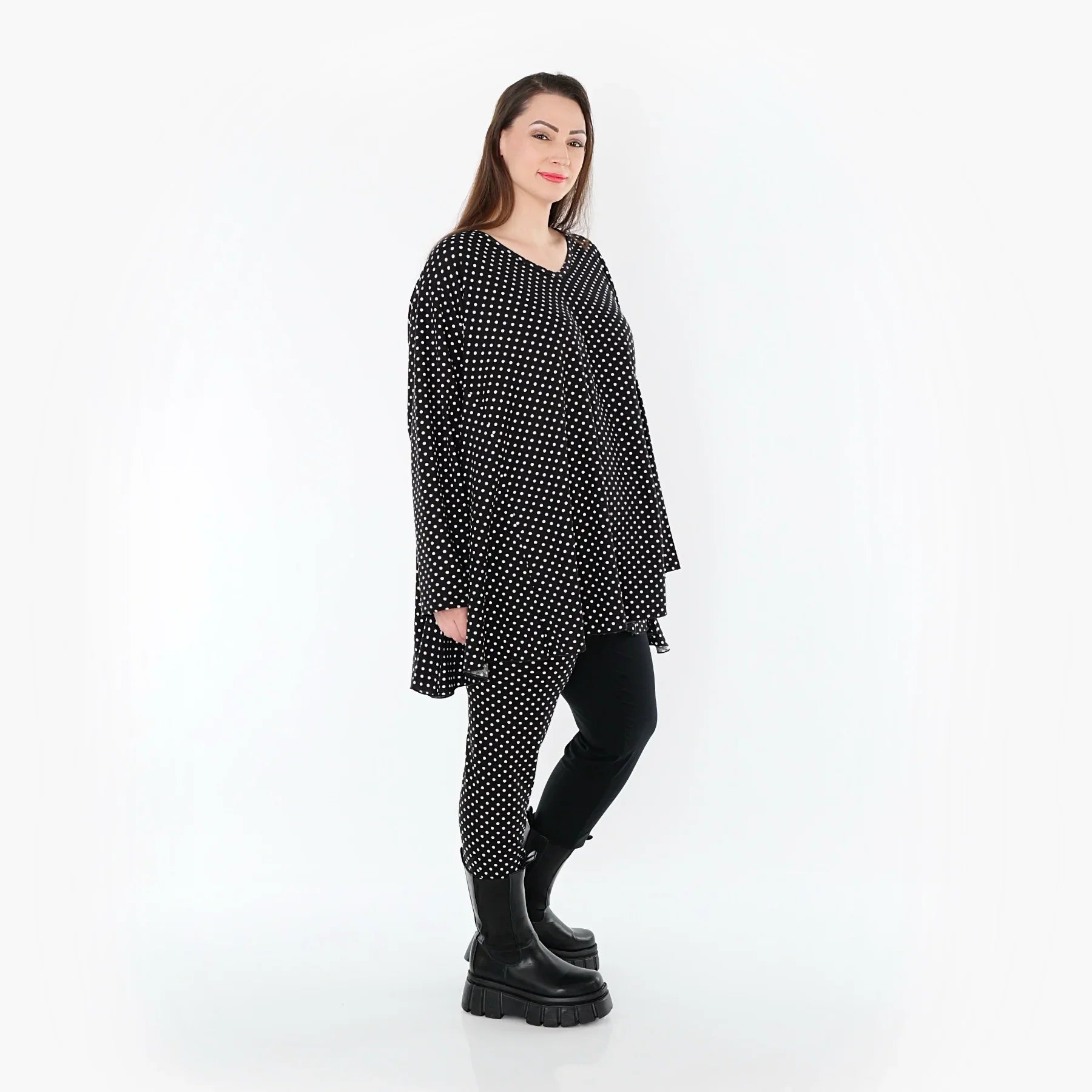 Chemise grande taille AKH Fashion 593, noire et blanche