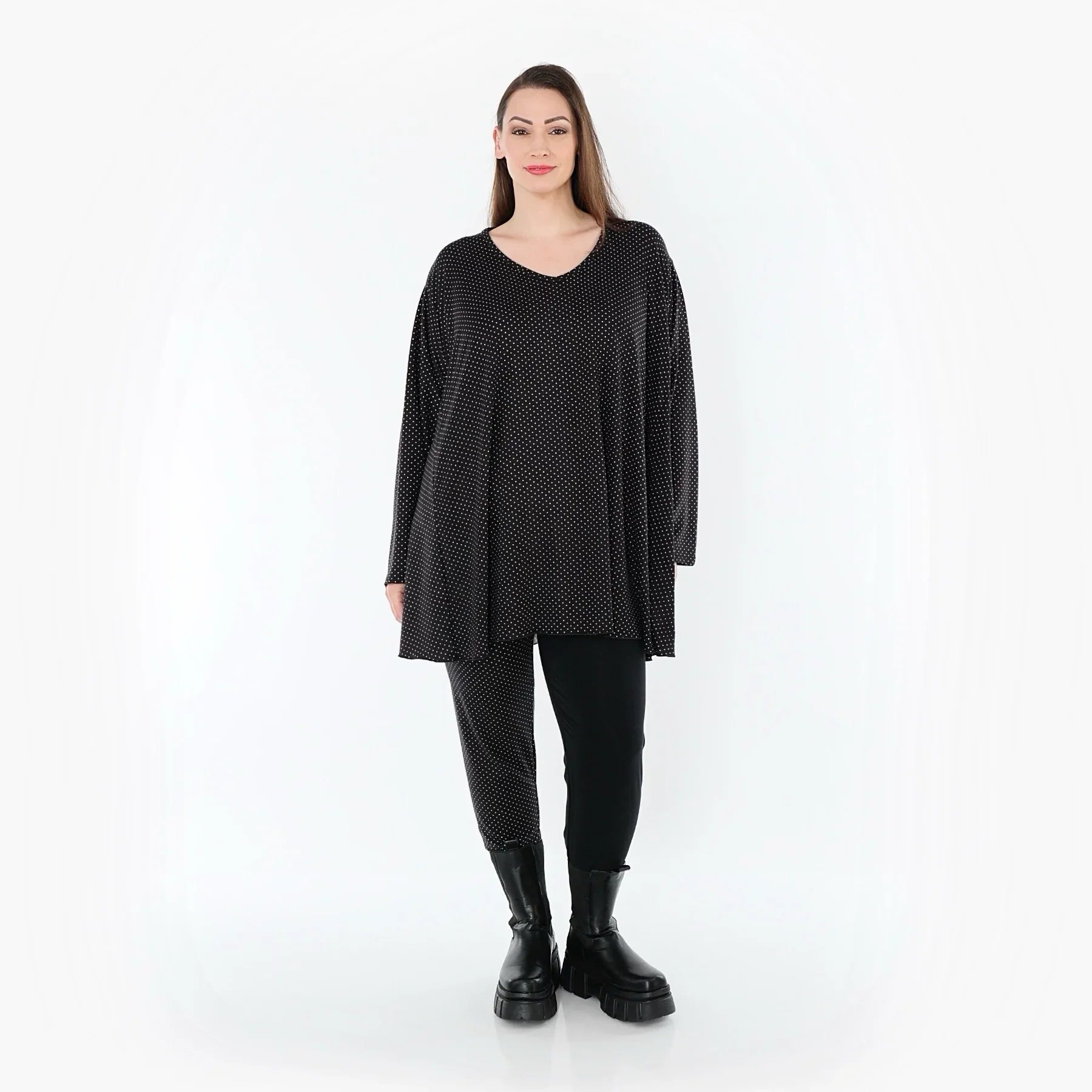 Chemise grande taille AKH Fashion 593, noire et blanche