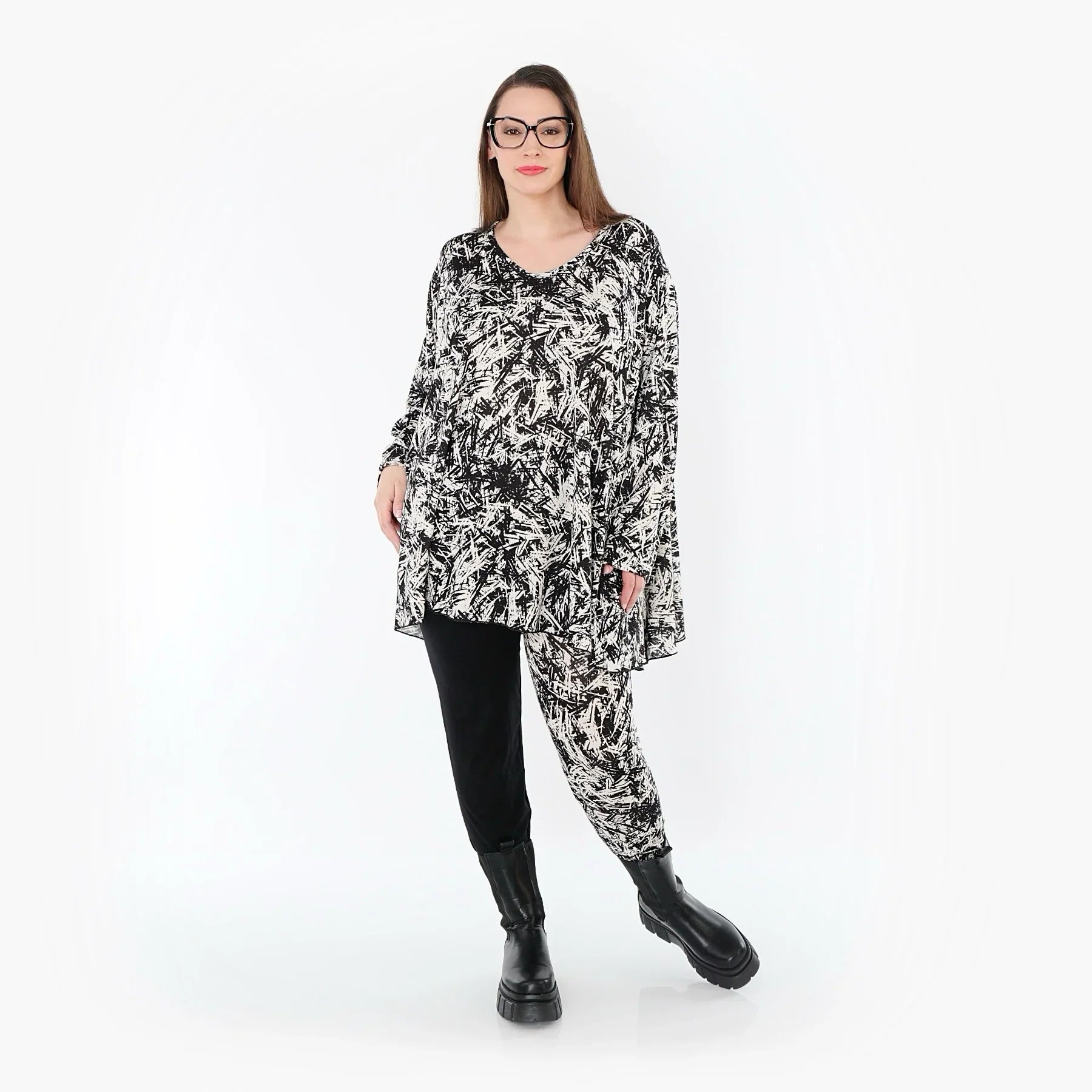 Chemise grande taille AKH Fashion 593, noire et blanche