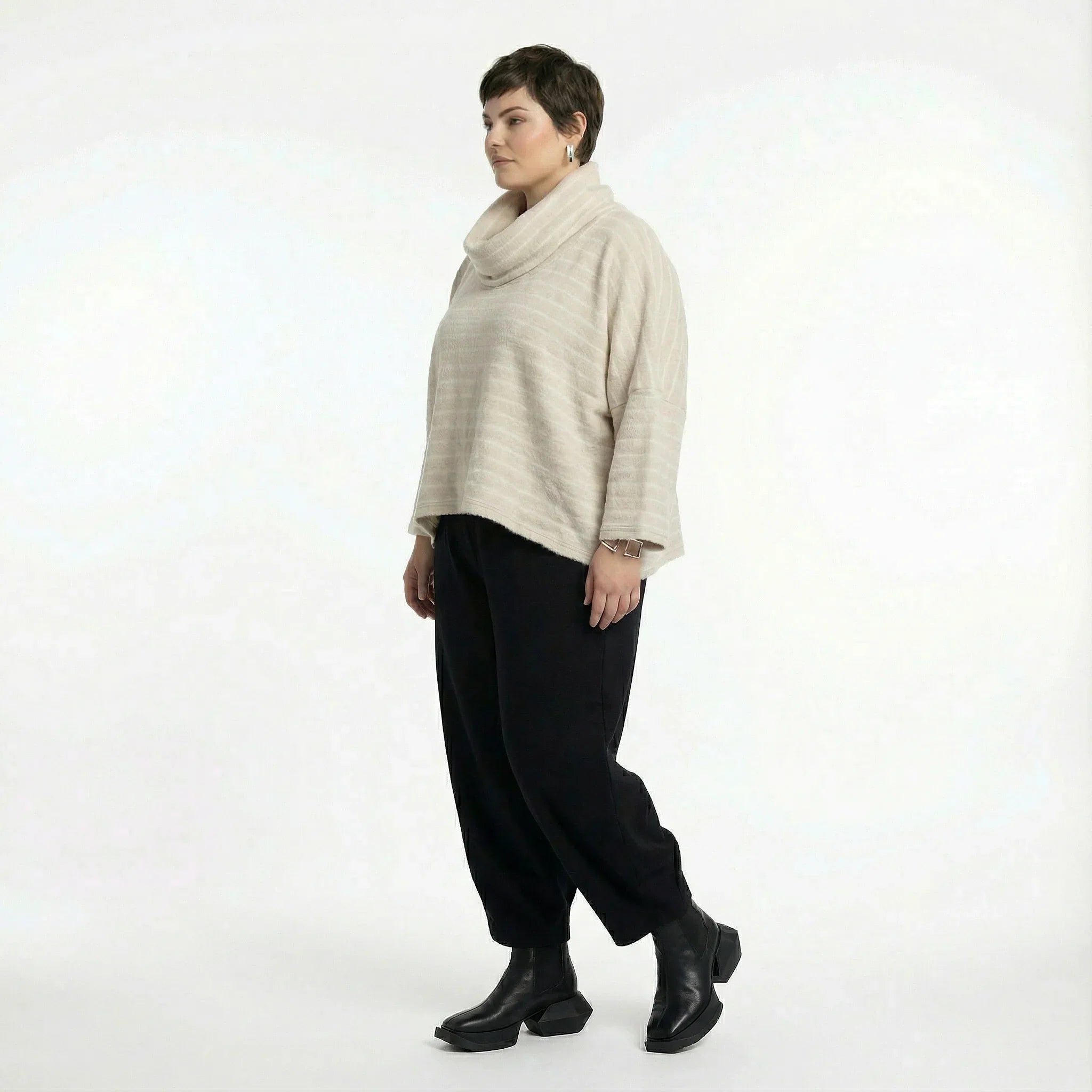 AKH Fashion 3019 Big Shirt, Beige-White