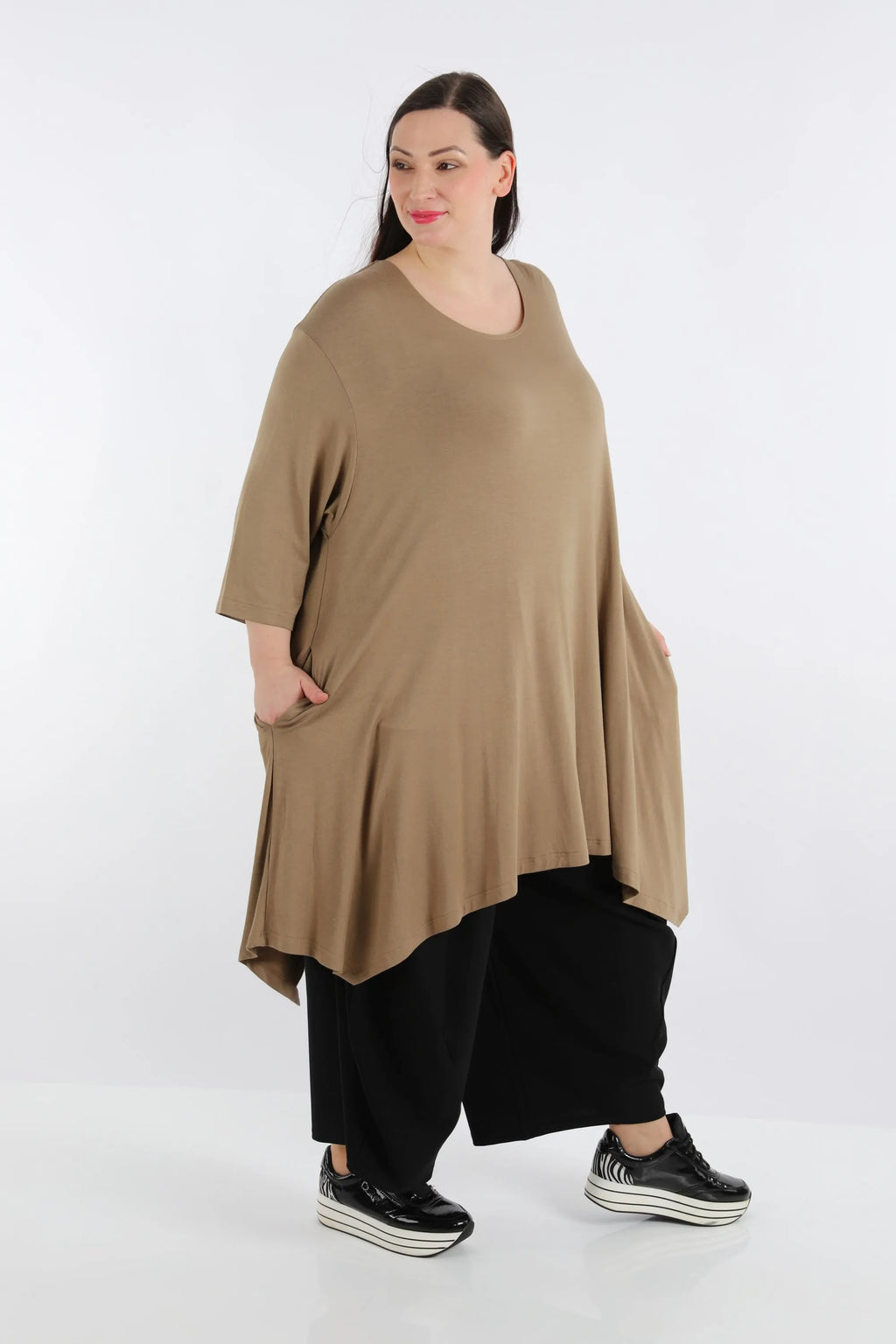 Chemise AKH 2030, Cognac