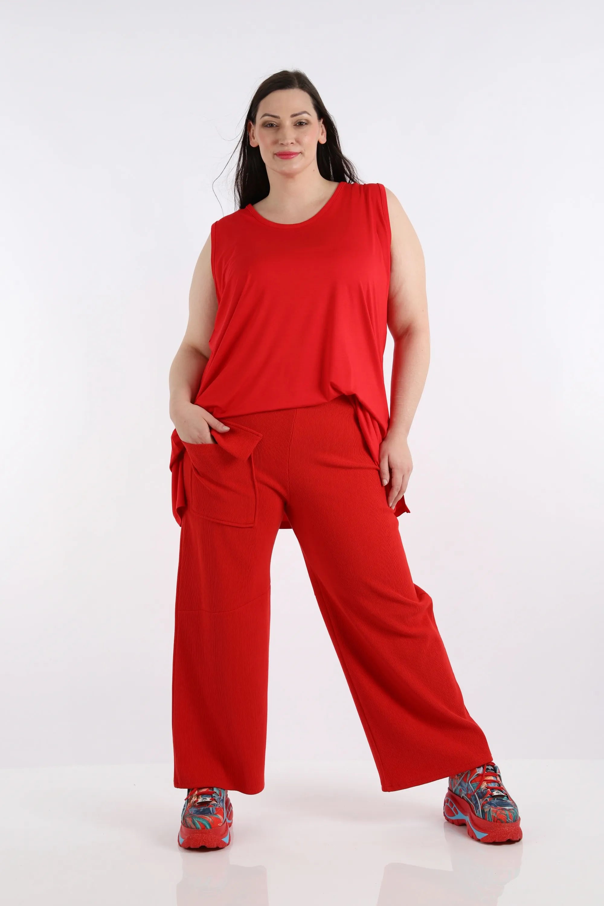 AKH 6907 Trousers, Red