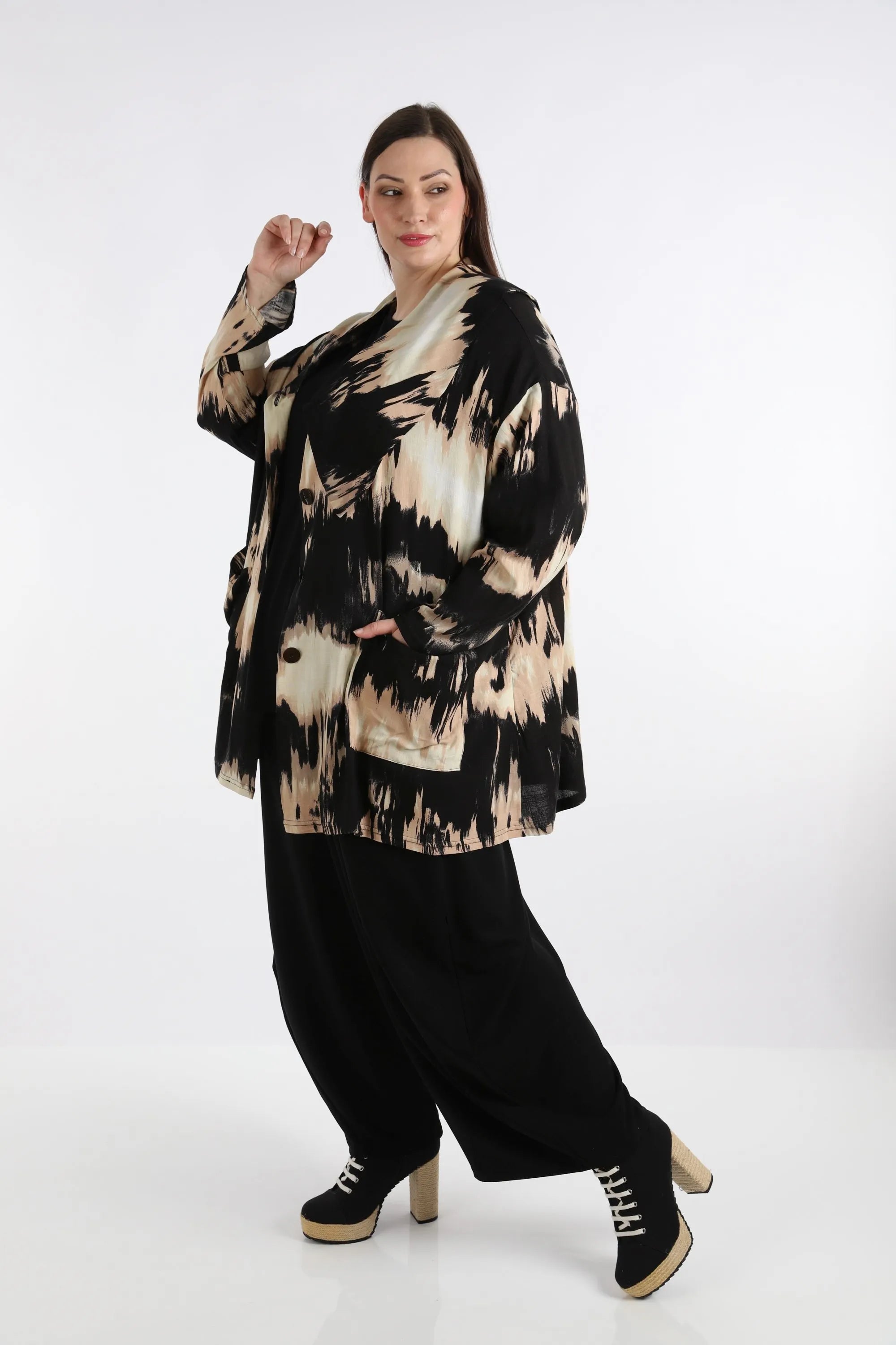 AKH 6070 Jacket, Black-Beige