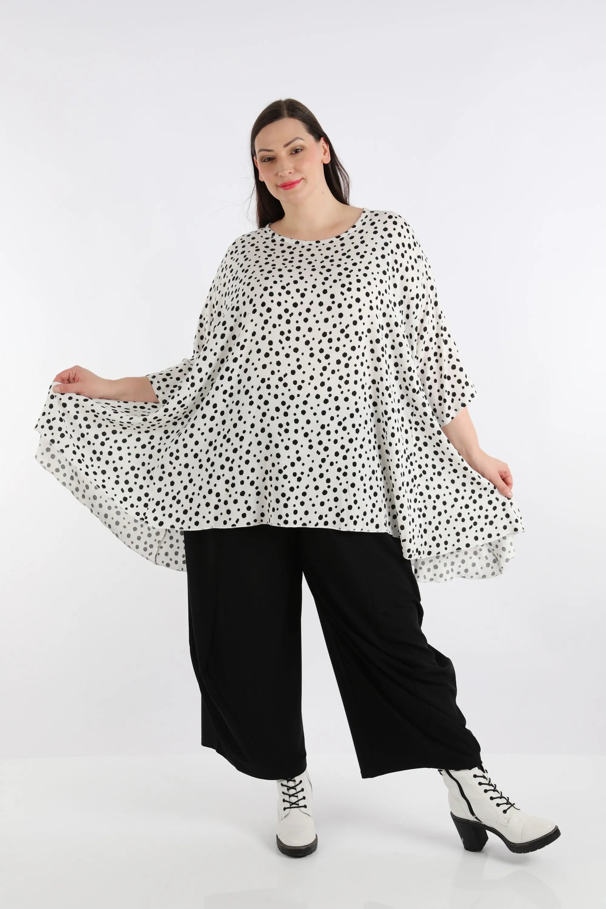 AKH 593 Big Shirt, White-Black