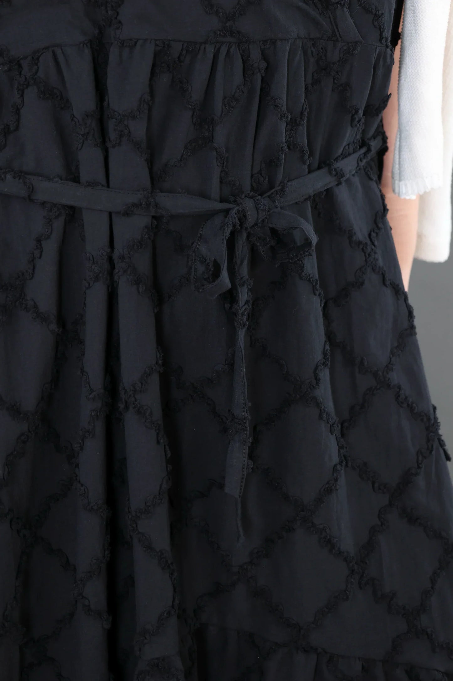 AKH Premium 7115 Kleid, Schwarz