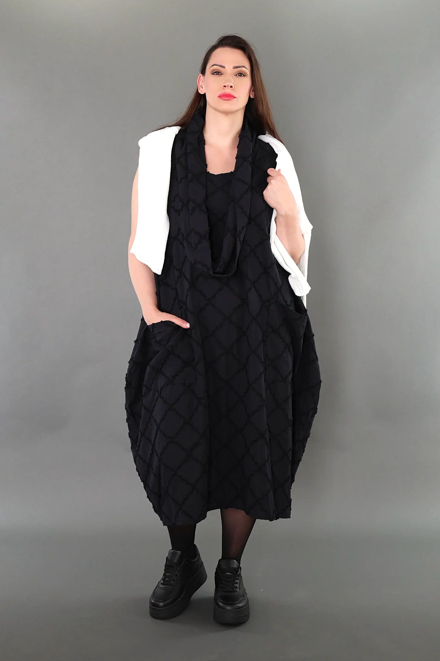 AKH Premium 7115 Kleid, Schwarz