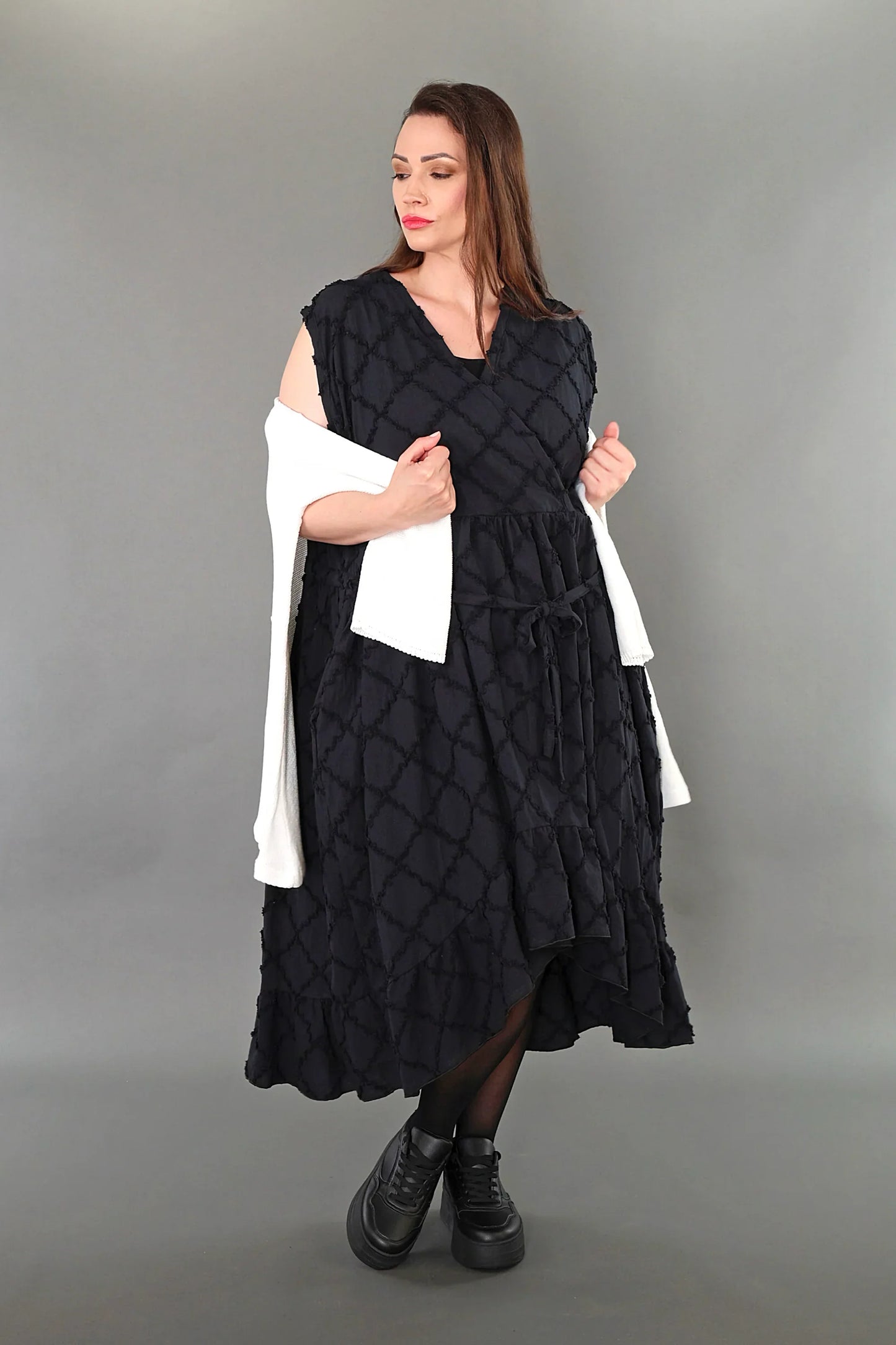 AKH Premium 7115 Kleid, Schwarz