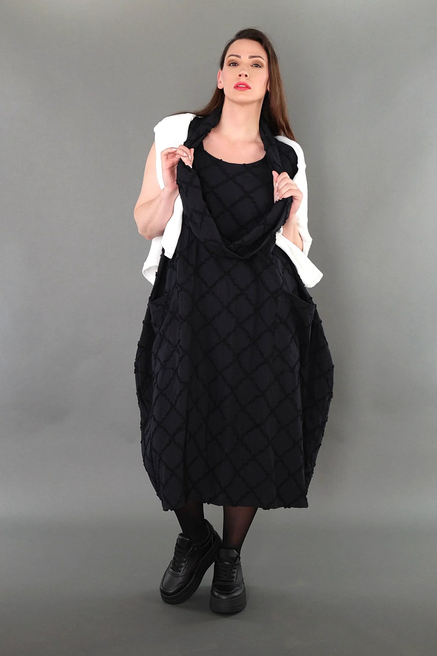 AKH Premium 7118 Kleid, Schwarz