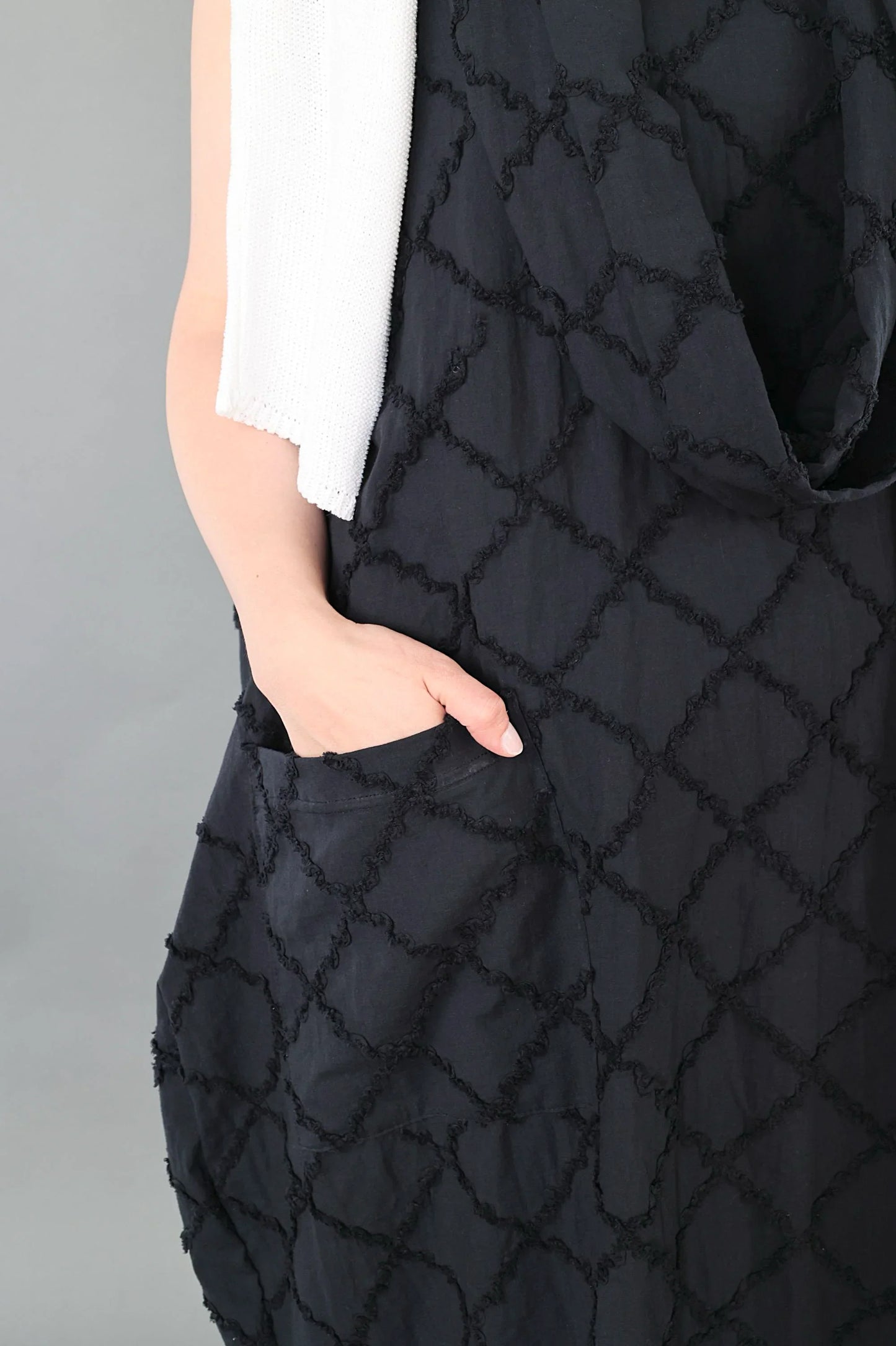 AKH Premium 7118 Kleid, Schwarz