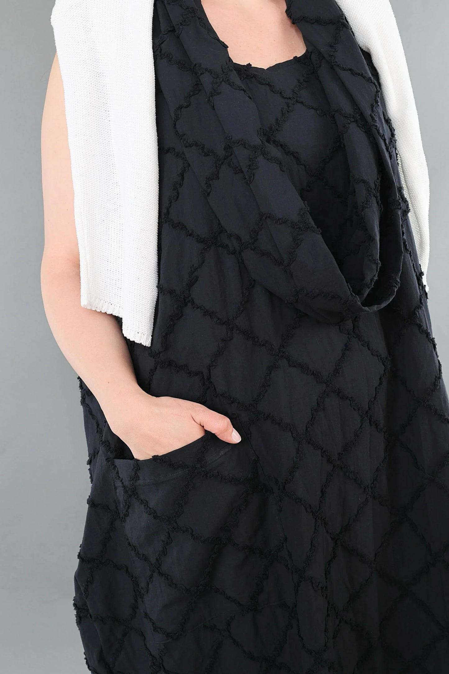 AKH Premium 7118 Kleid, Schwarz