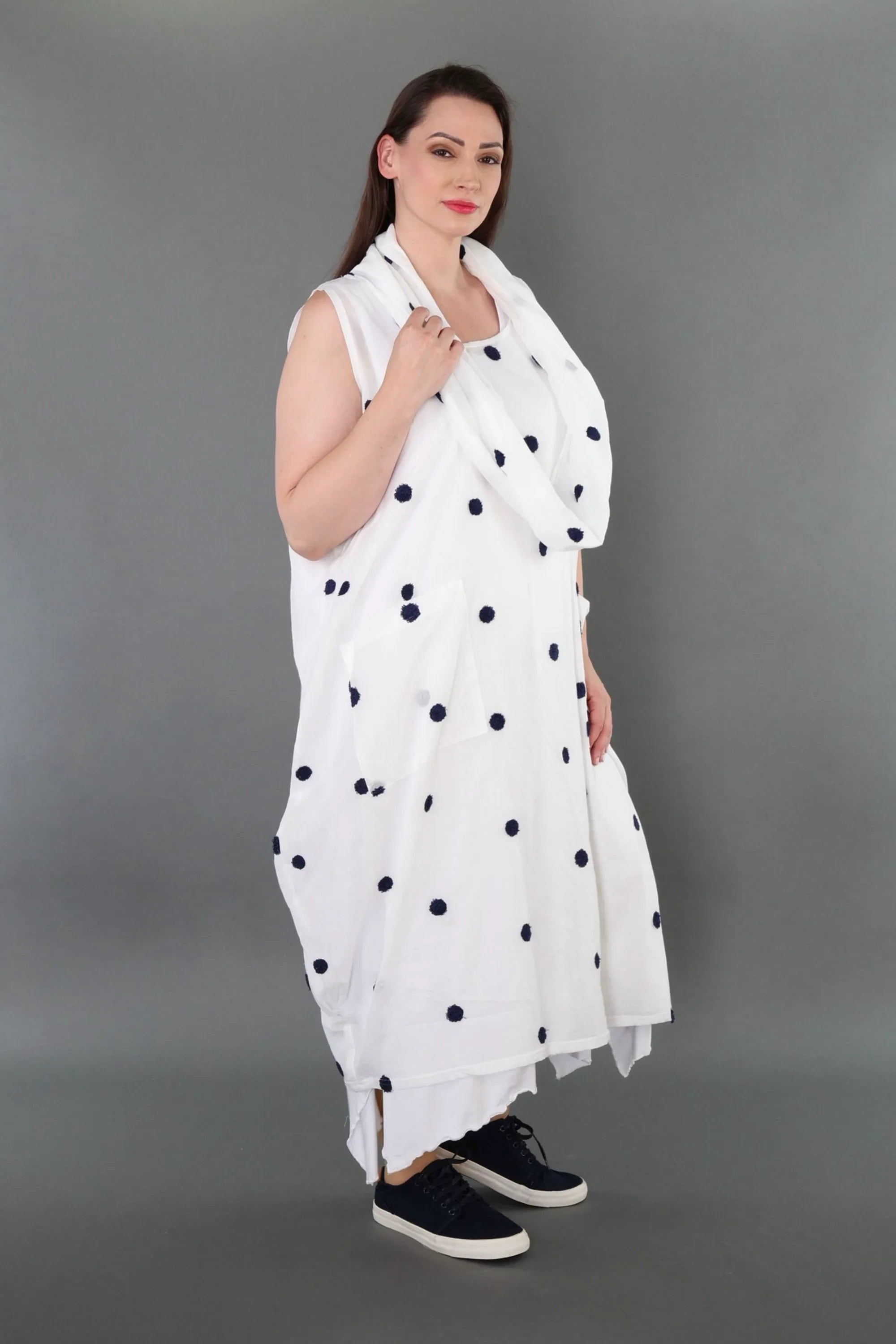 AKH Premium · Kleid · Marelia · 7118 · Weiß/Dunkelblau