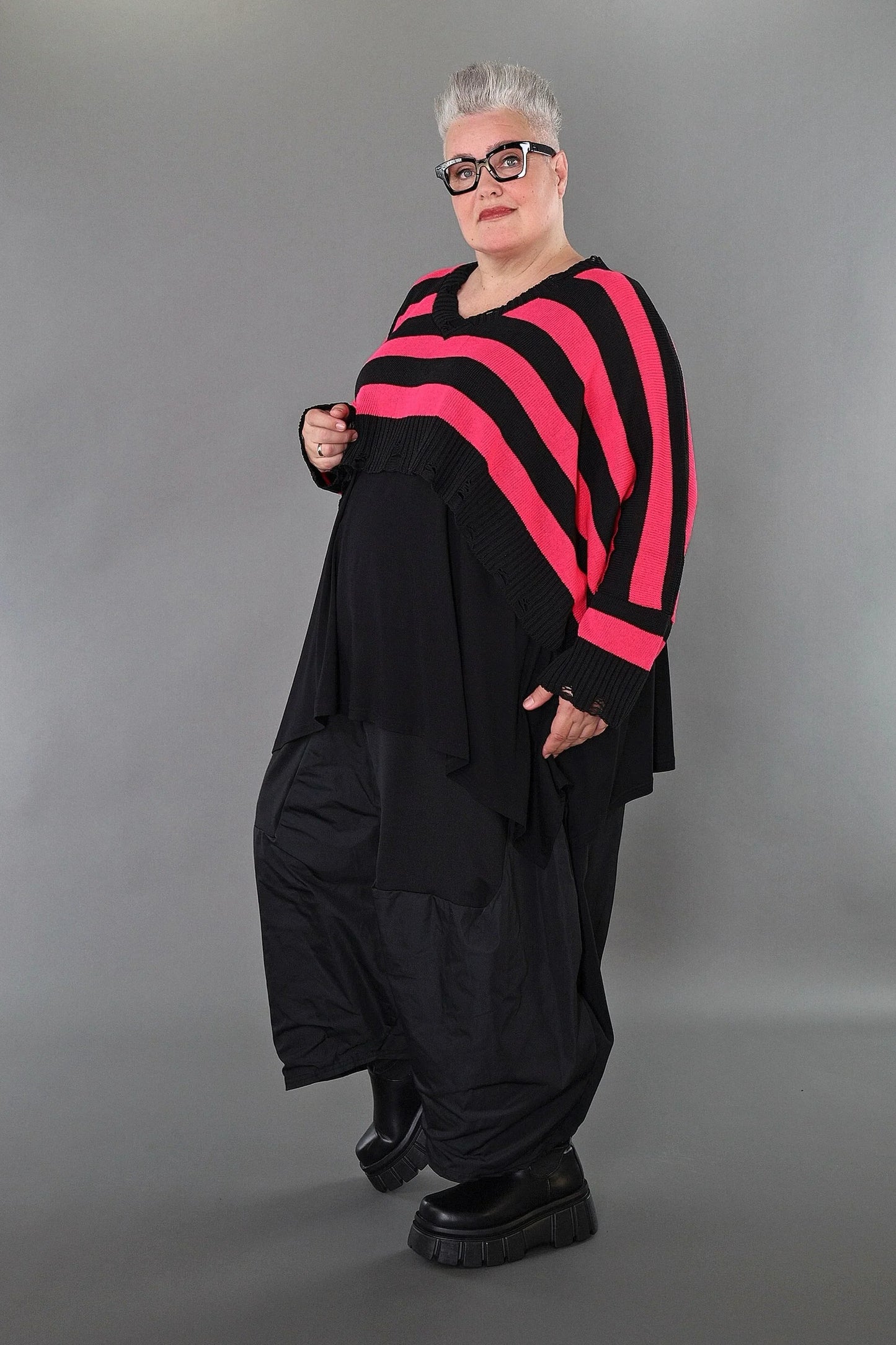 AKH Premium 2537 Überwurf, Schwarz-Fuchsia